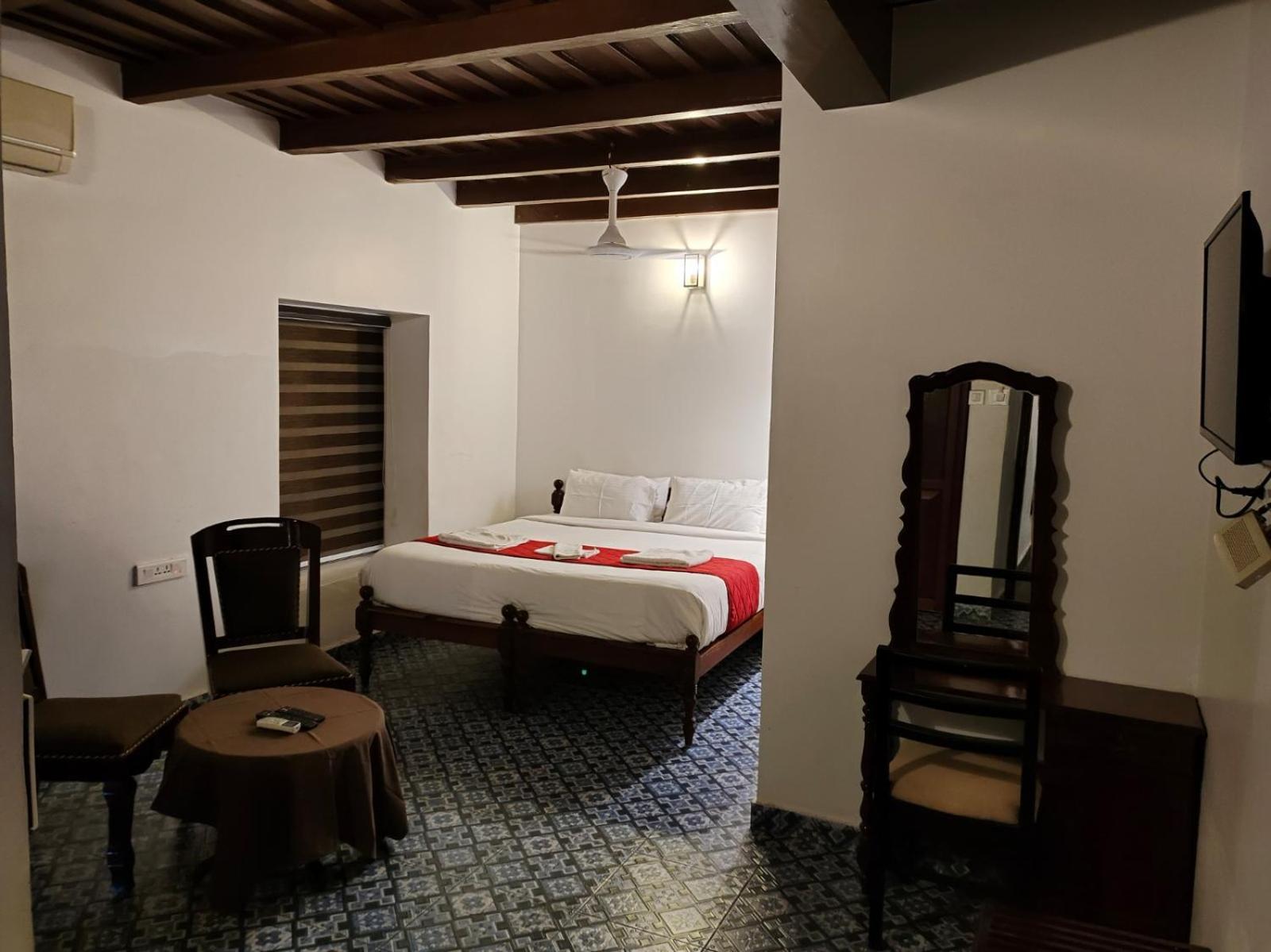 Napier Heritage By Velvet Hotels Kochi Exteriör bild